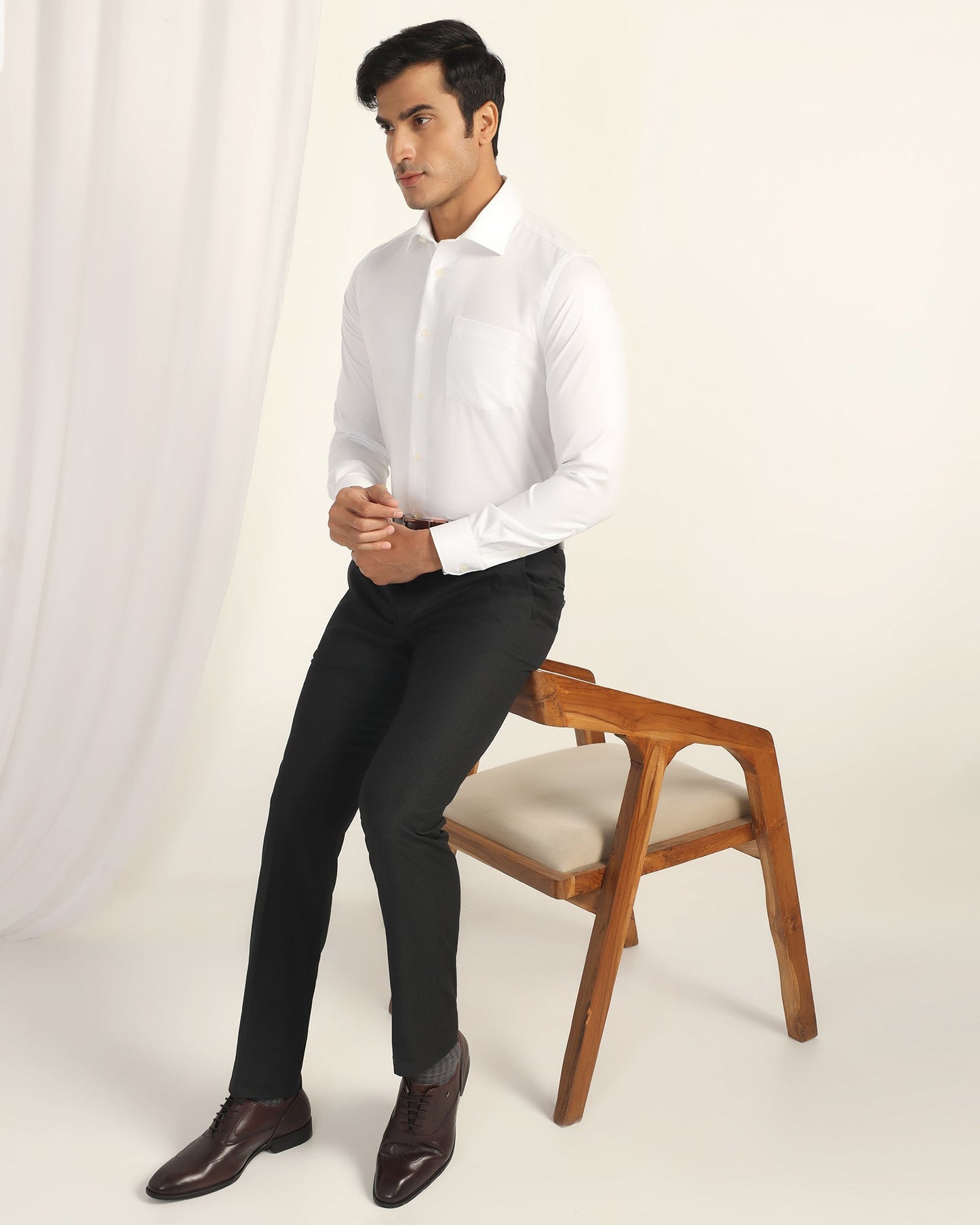Non Iron Formal White Solid Shirt - P31