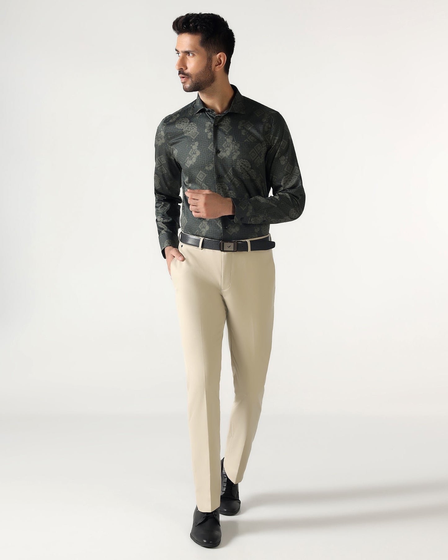 Beige Solid Trouser - Roku