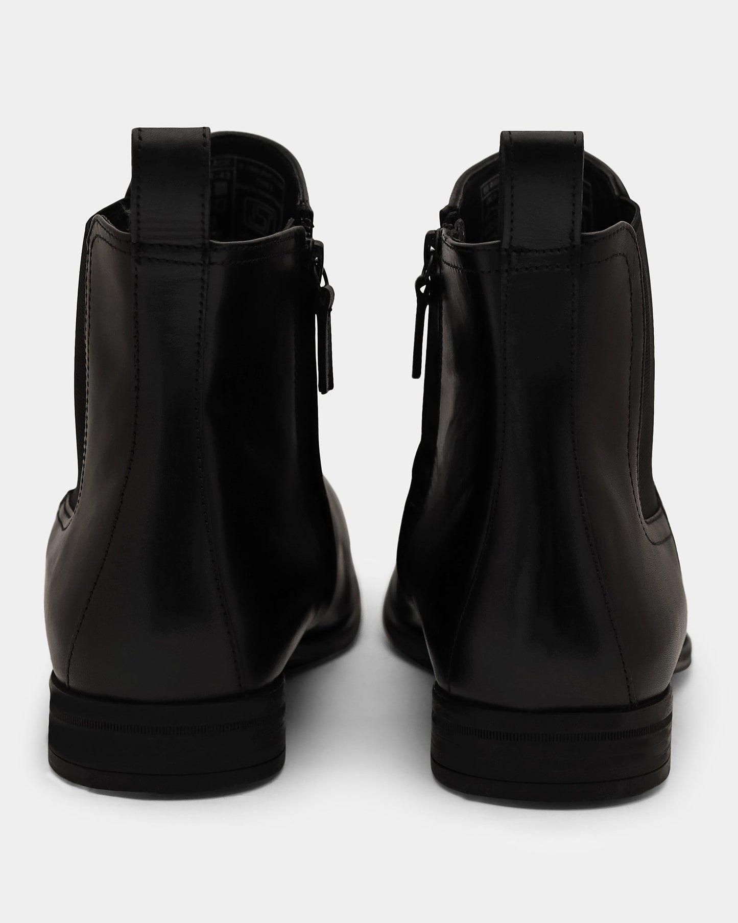 Black Leather Boots With Zipper - Wrayy