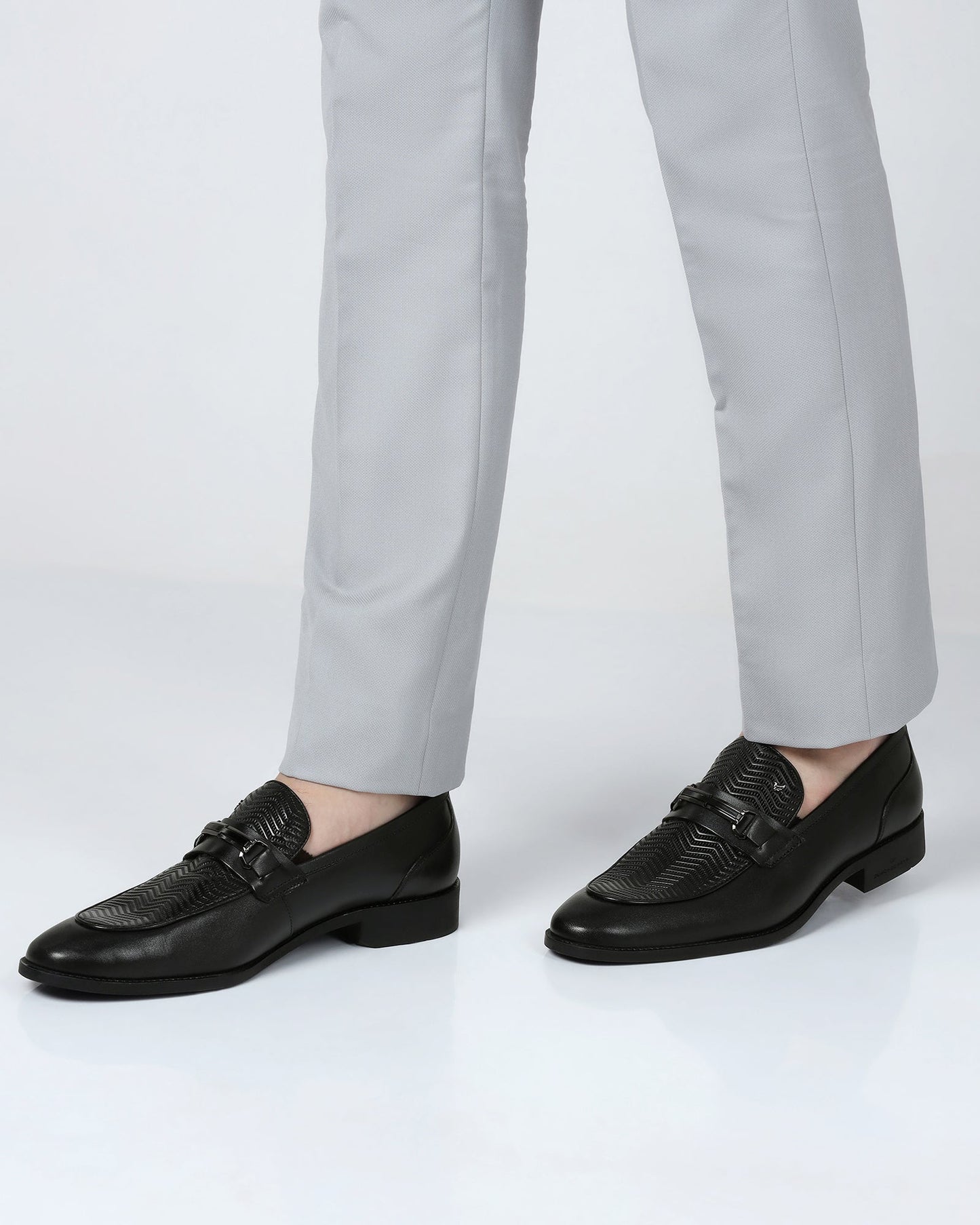 Black Textured Slip On Shoes - Apron