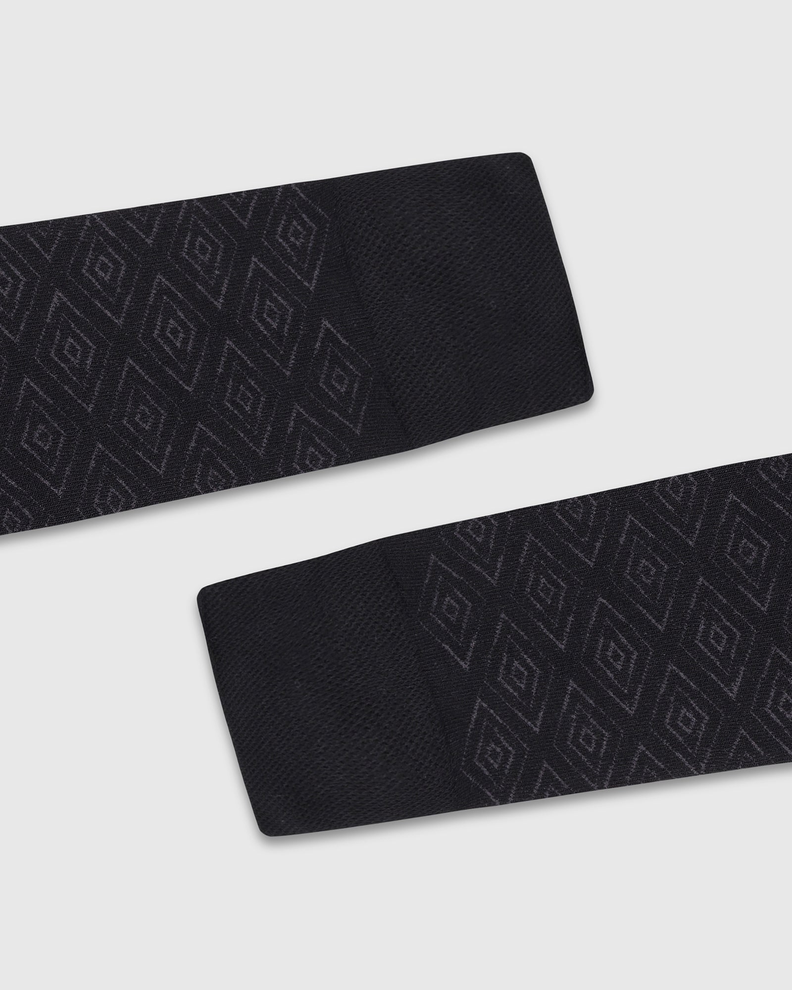 Cotton Black Knitted Socks - Valta