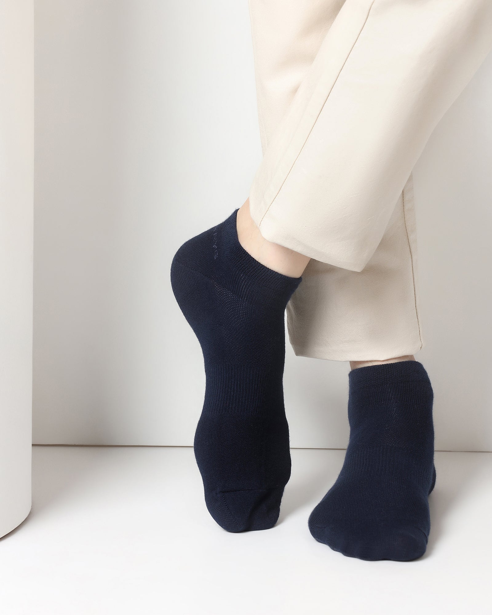 Cotton Multi Color Knitted Socks - Vacau