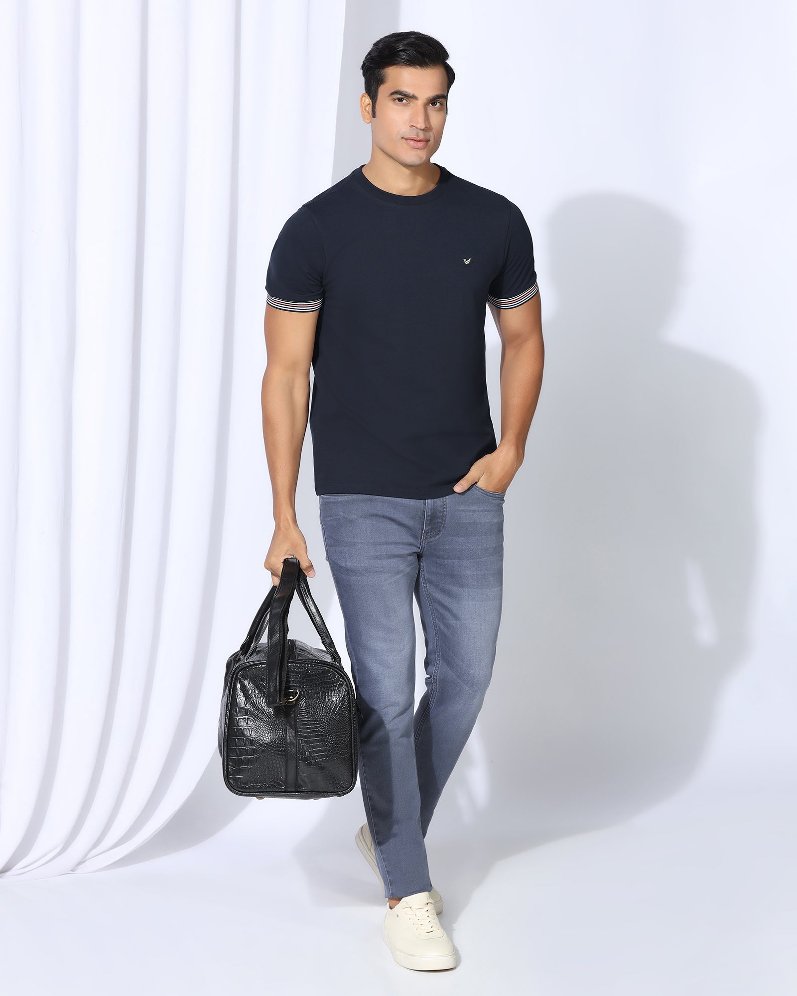 Crew Neck Navy Solid T-Shirt - Spectrum