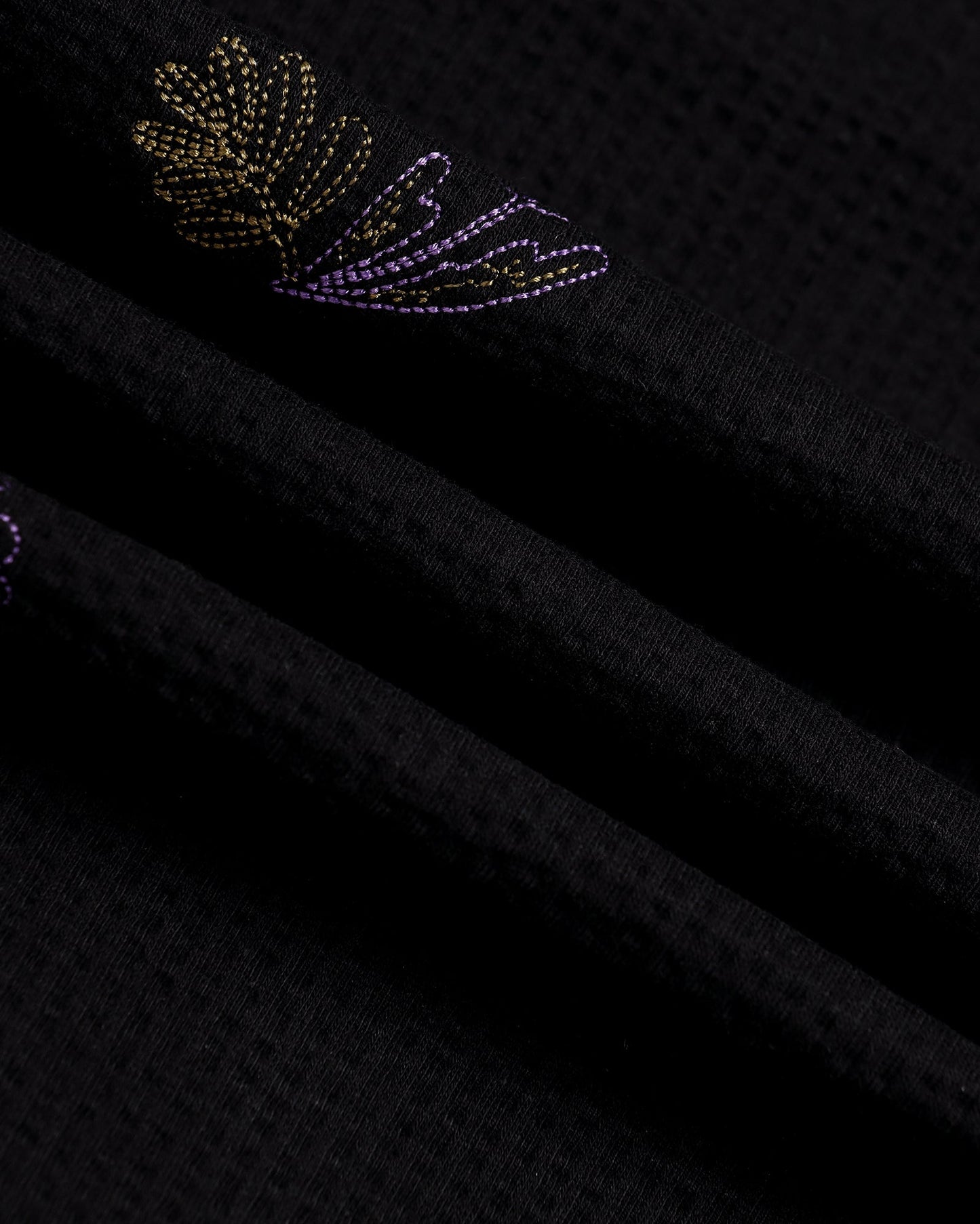 Crew Neck Black Printed T-Shirt - Scribble