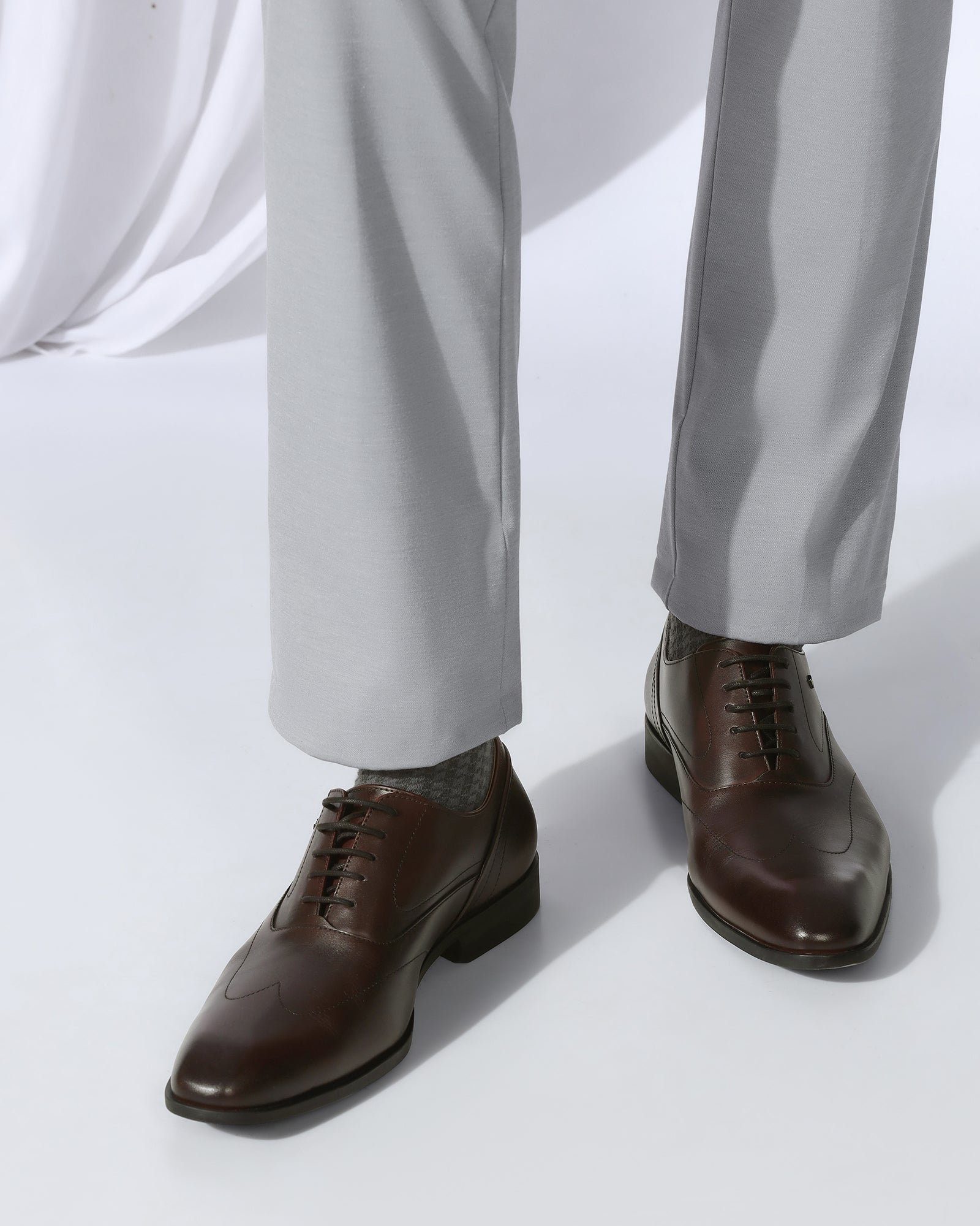 Leather Burgandy Solid Oxford Shoes - Vena