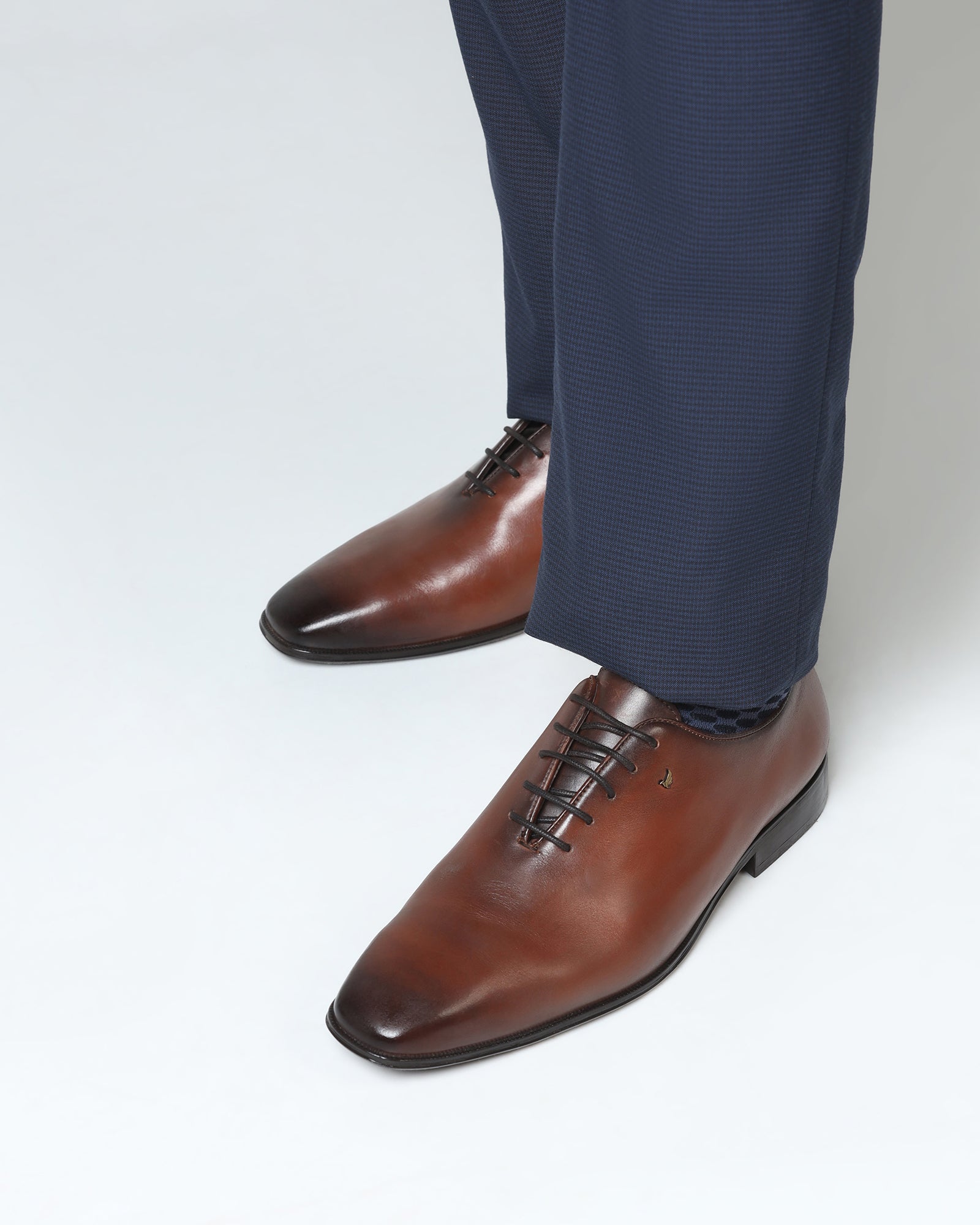 Leather Tan Burgundy Solid Shoes - Von