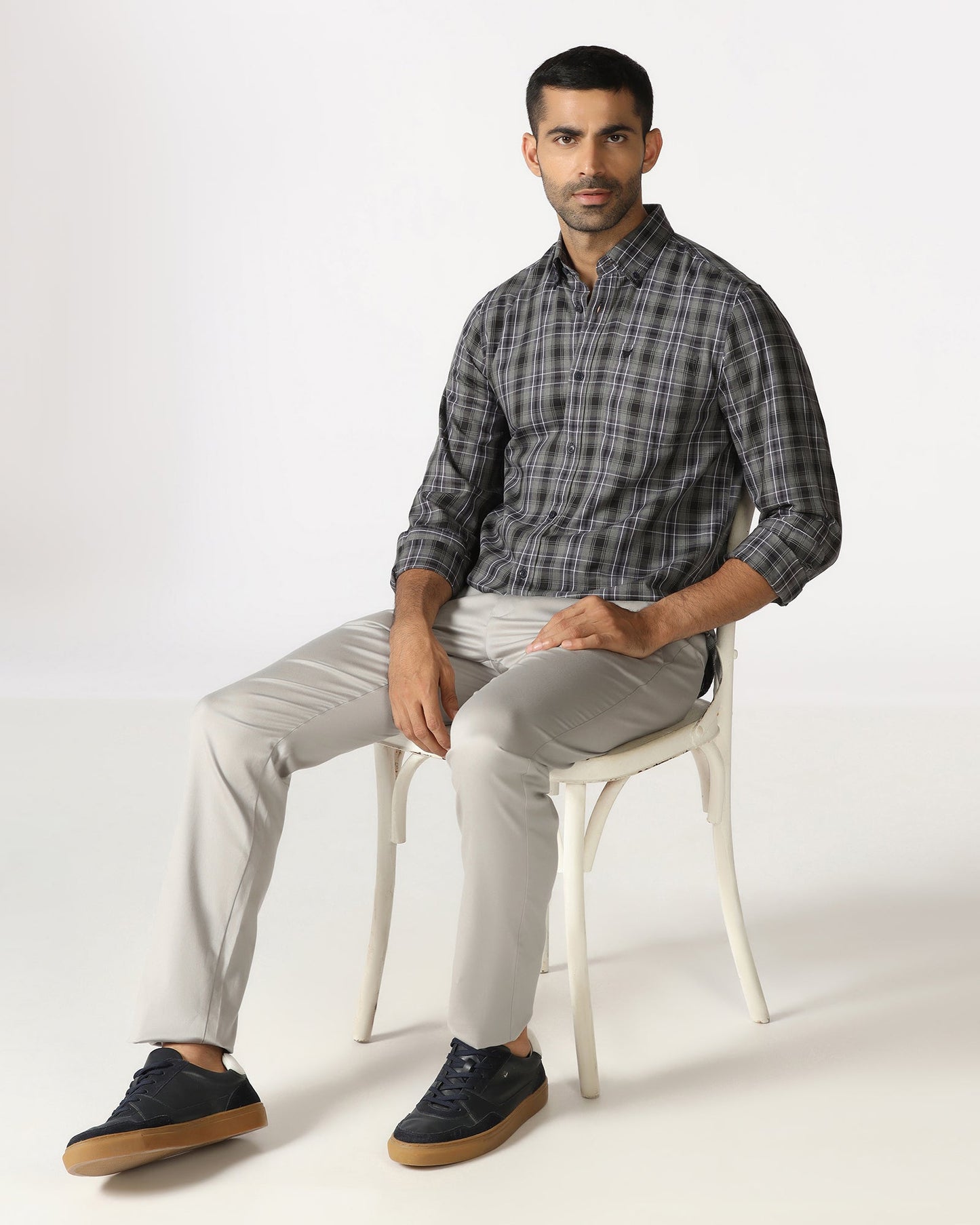 Light Grey Solid Khakis - Thale