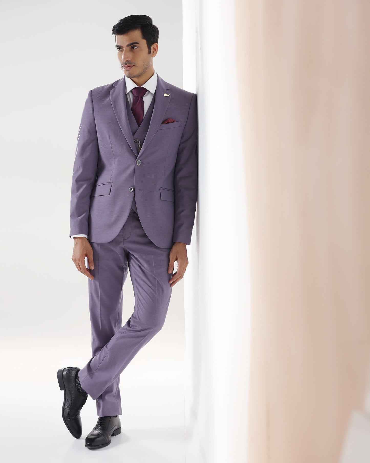 Lilac Three Piece Textured Suit - Desor