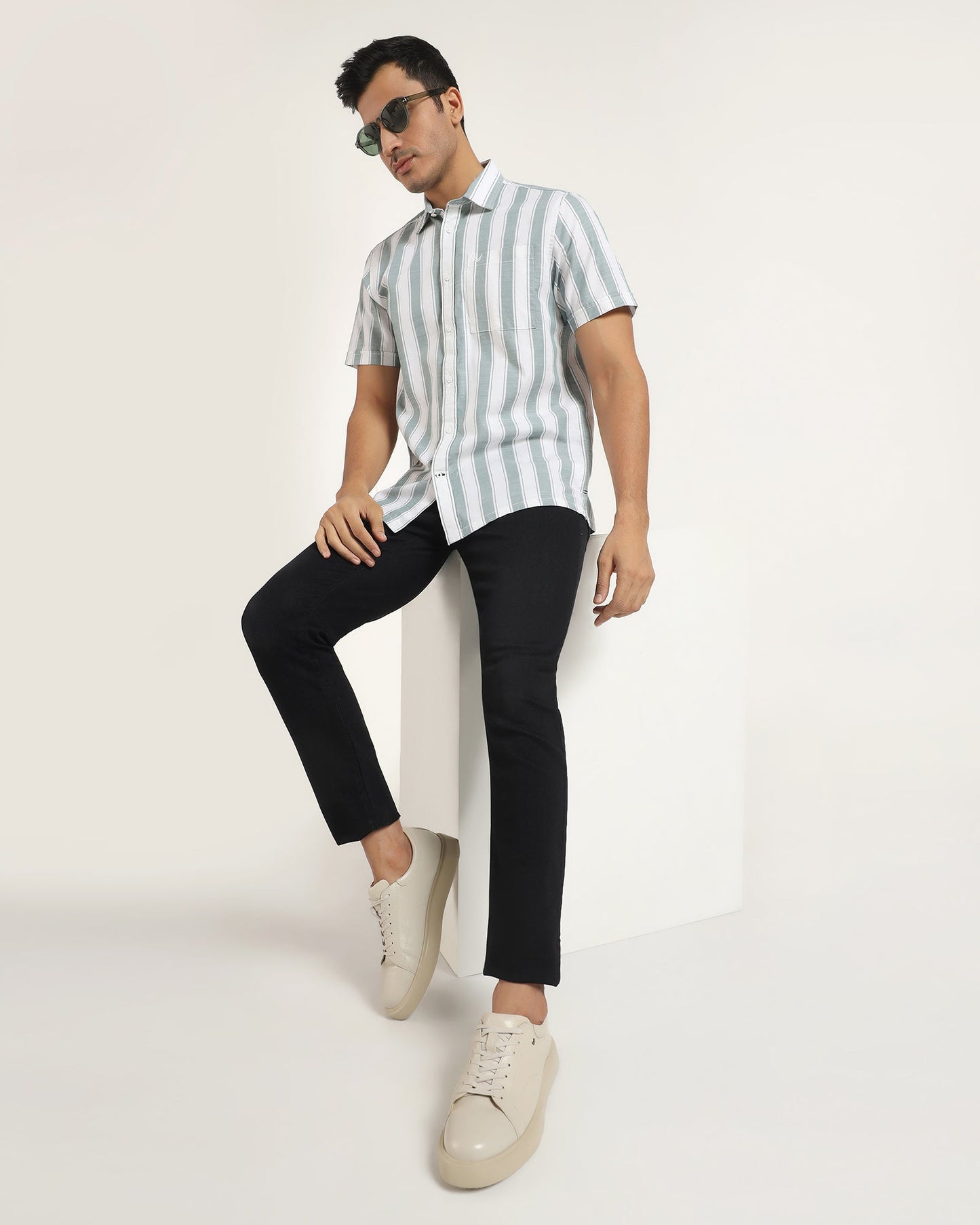 Luxe Slim Yonk Fit Black Jeans - Zephyr