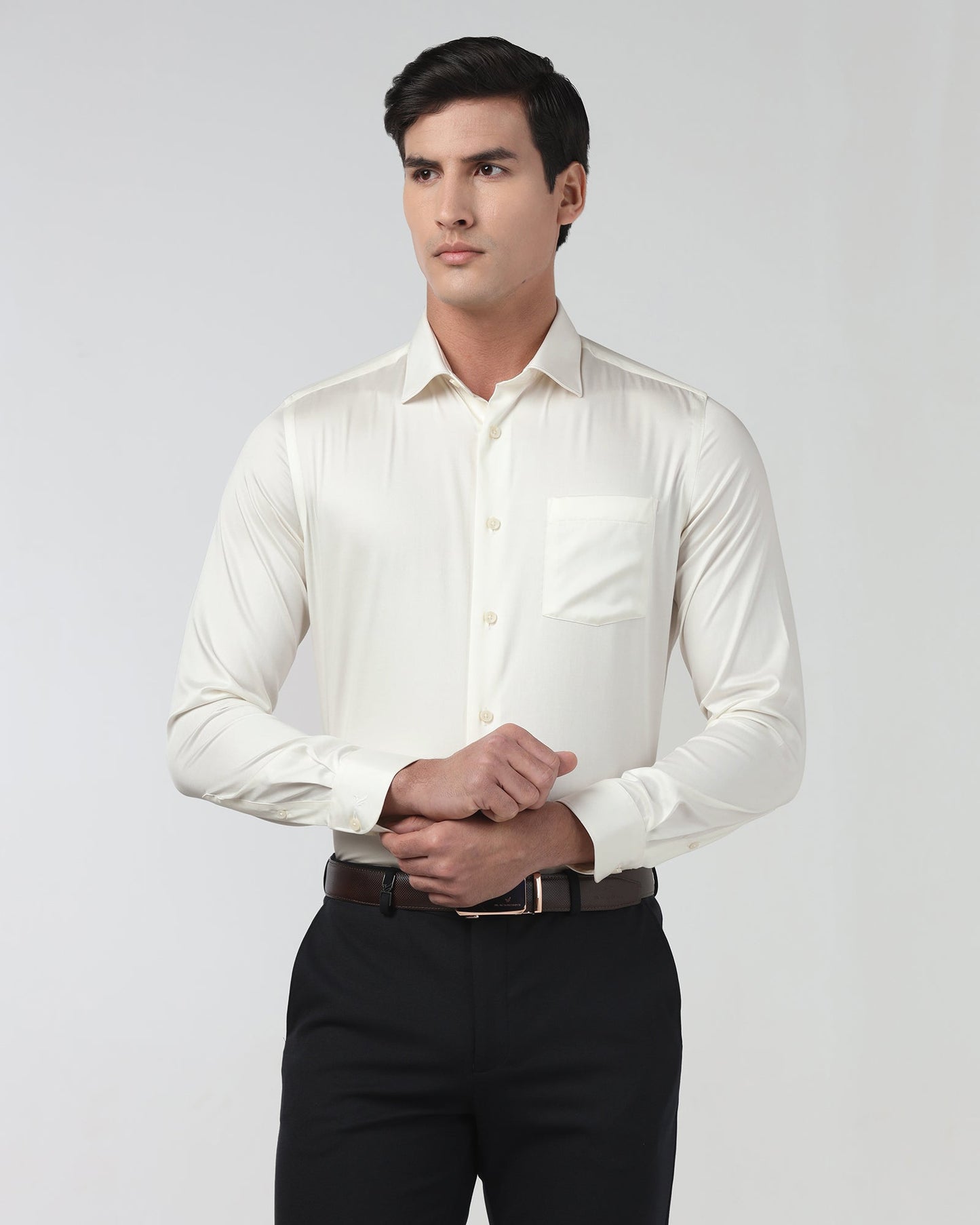 Off White Unwrinkle Solid Shirt - Sylvia
