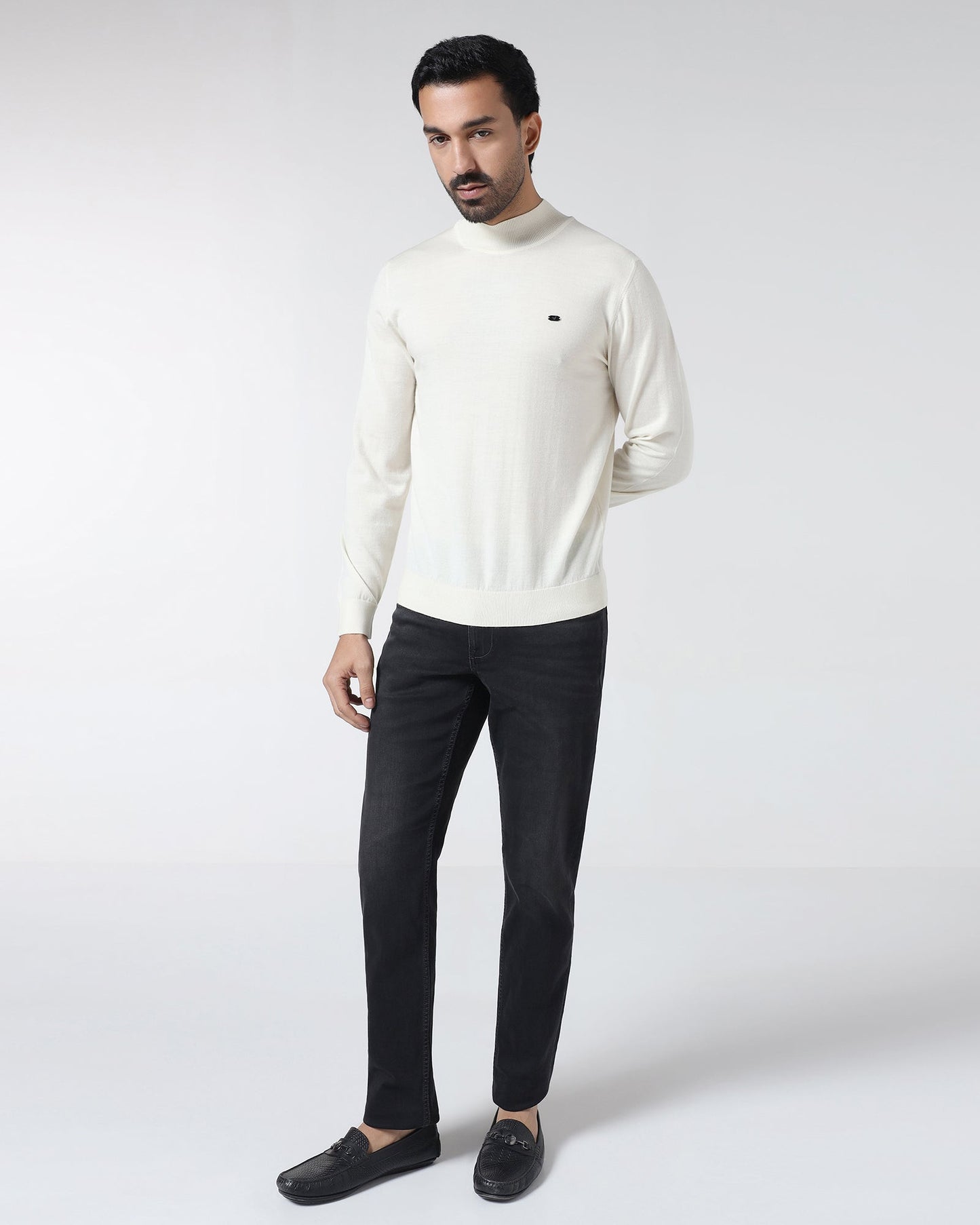 Off White Solid Sweater - Jester
