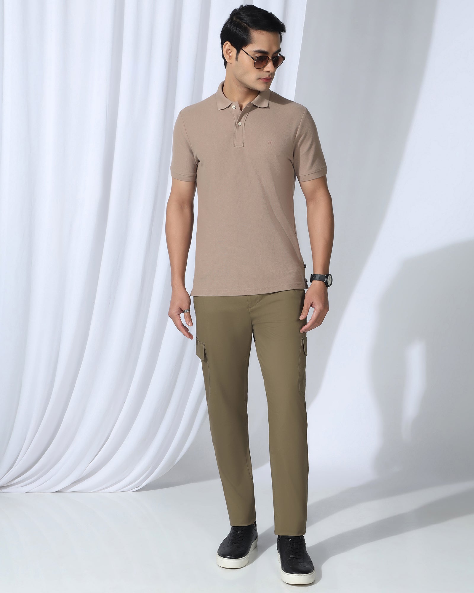 Sneaker Fit Casual Khaki Solid Khakis - Lite