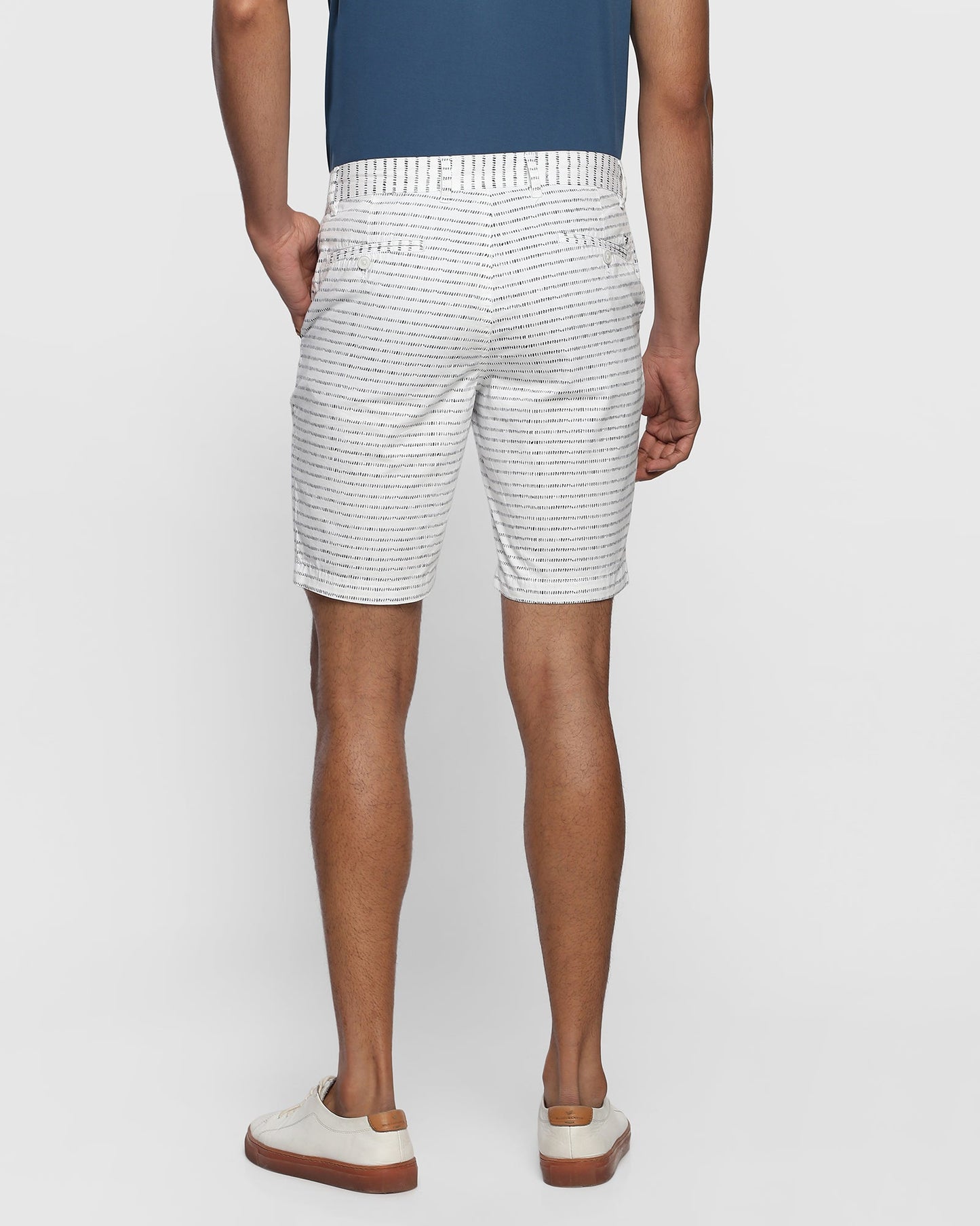 Printed Casual Shorts In White (Nate)